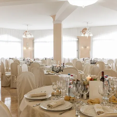 Otel Ristorante La Bussola *